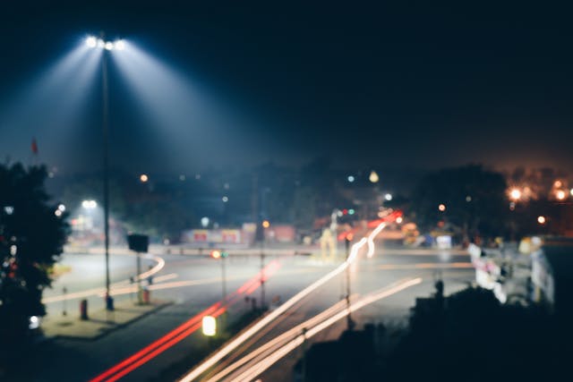 Veřejné osvětlení? Pro bezpečný pohyb i po setmění