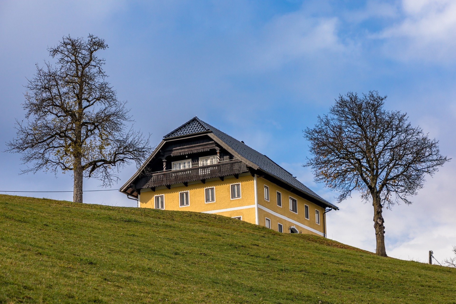 Dům ve svahu, zvládnete to postavit?